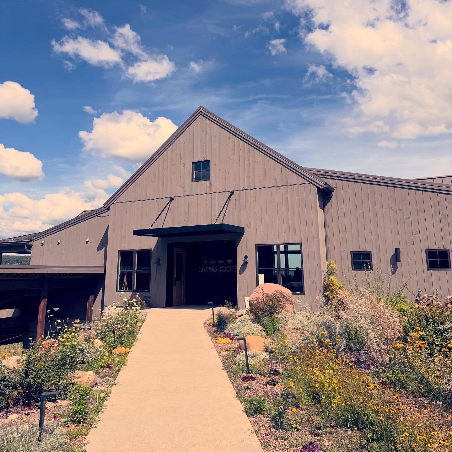 Side quest to a neighboring lake winery – Keuka